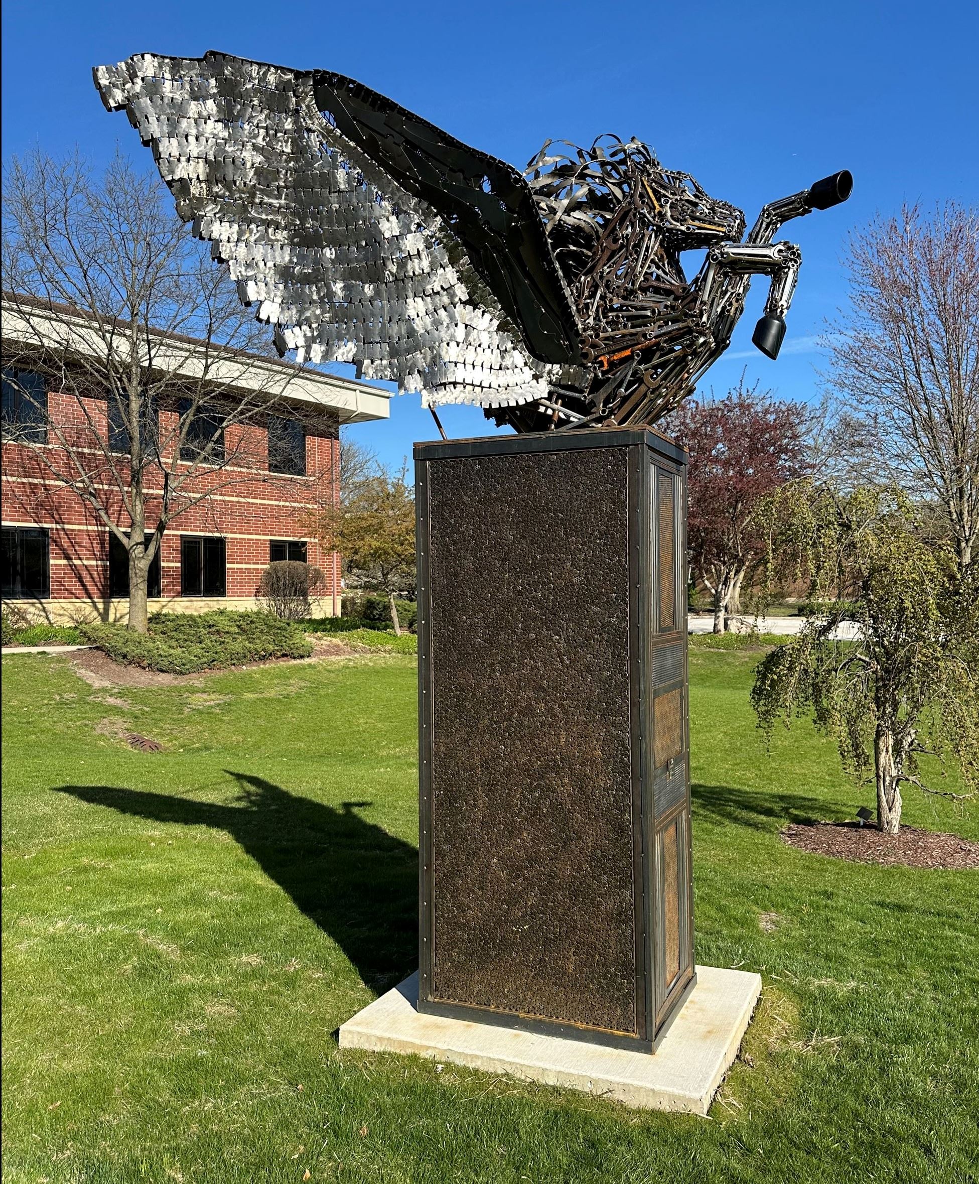 Tribute sculpture side view.